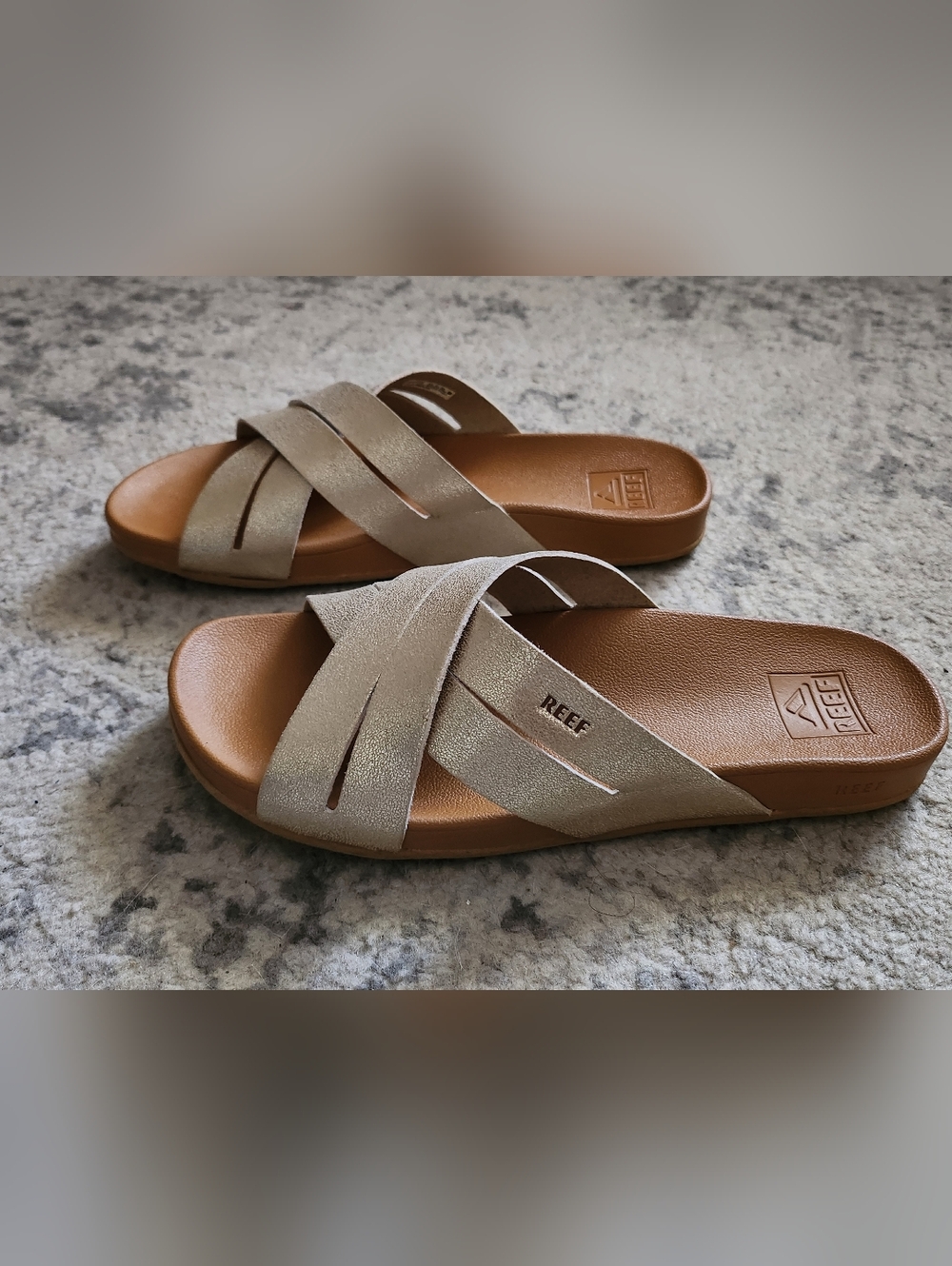 Reef Women's Metallic Gold Crisscross Slide Sandals Cushion Spring Bloom. - Picture 3 of 7
